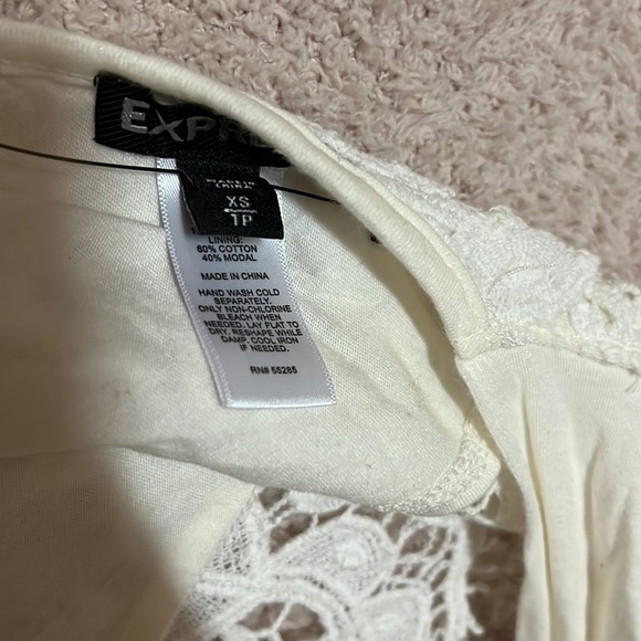 EXPRESS lace halter open back - Picture 3 of 4